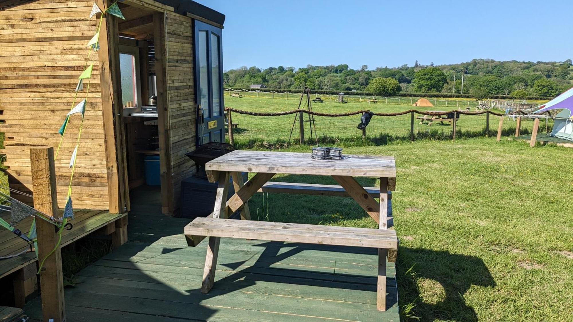 Campsite Belle Village, Non Electric ,rent A Bell Tent, Bedding Not Supplied
